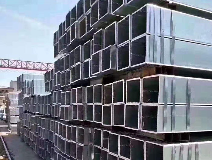 F\